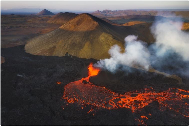 冰島近期又傳出火山快要爆發，源頭就是法格拉達爾火山
